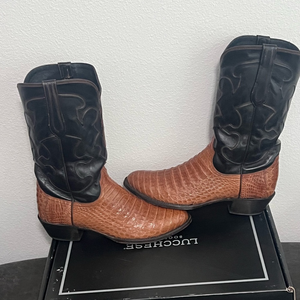 Lucchese Brown Caiman Cowboy Boots with Classic Design - Picture 2 of 3